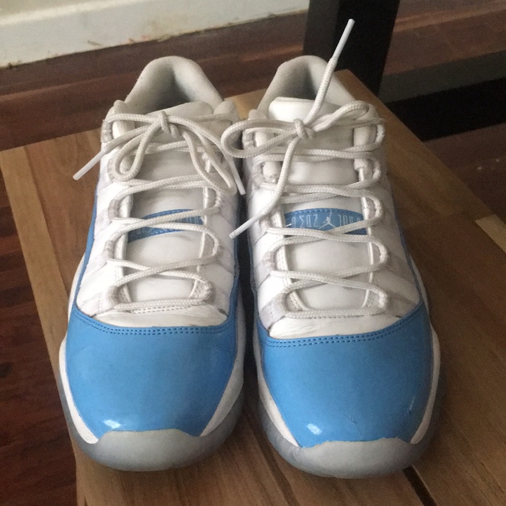 Air Jordan 11 size 5Y